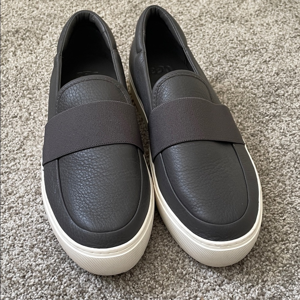 UGG Chayze Slip-On leather platform sneakers Sz 9.5 gray like new
